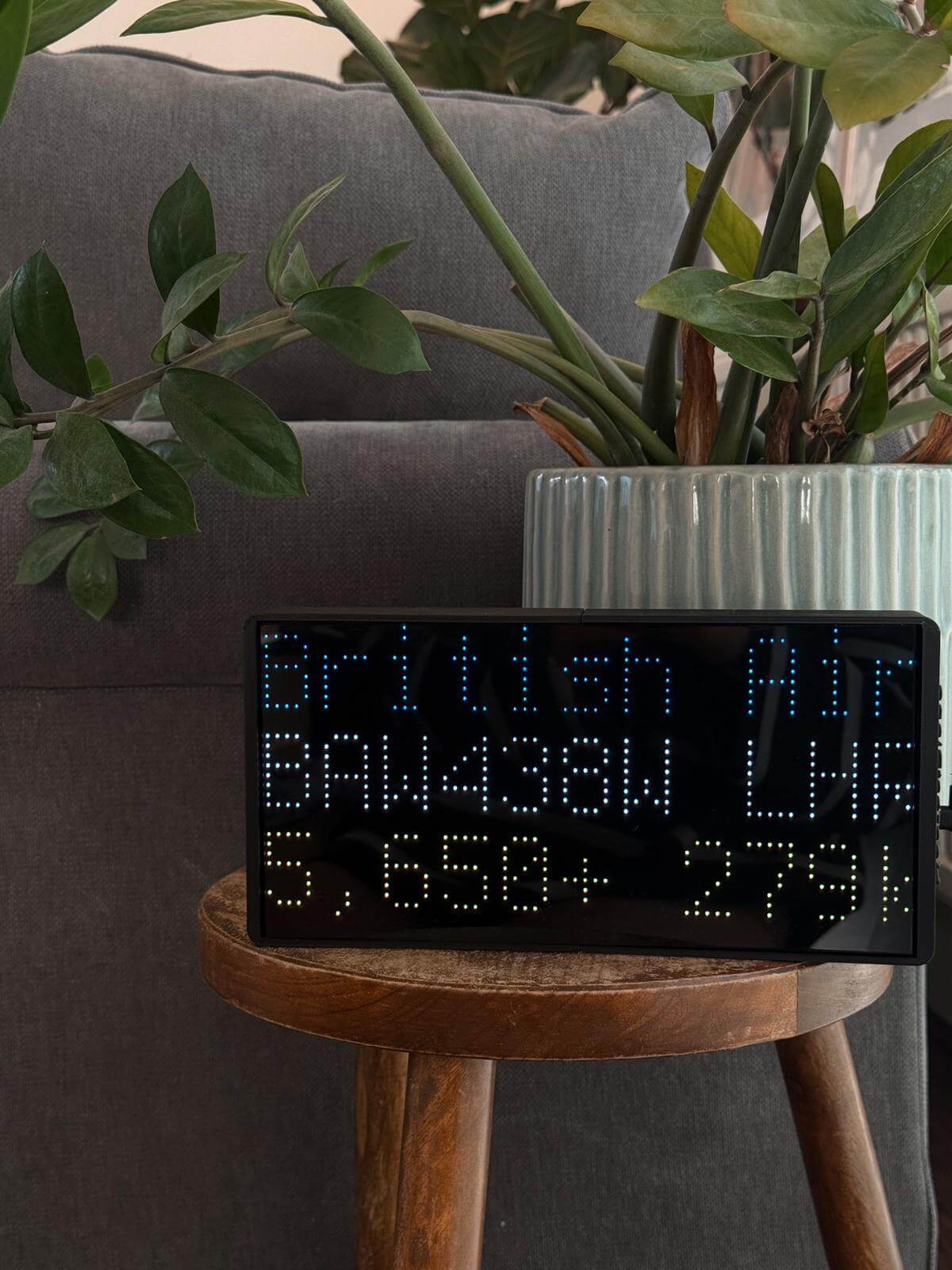 Review: Nearest Plane Device – A Simple but Addictive Bit of Kit for Avgeeks image