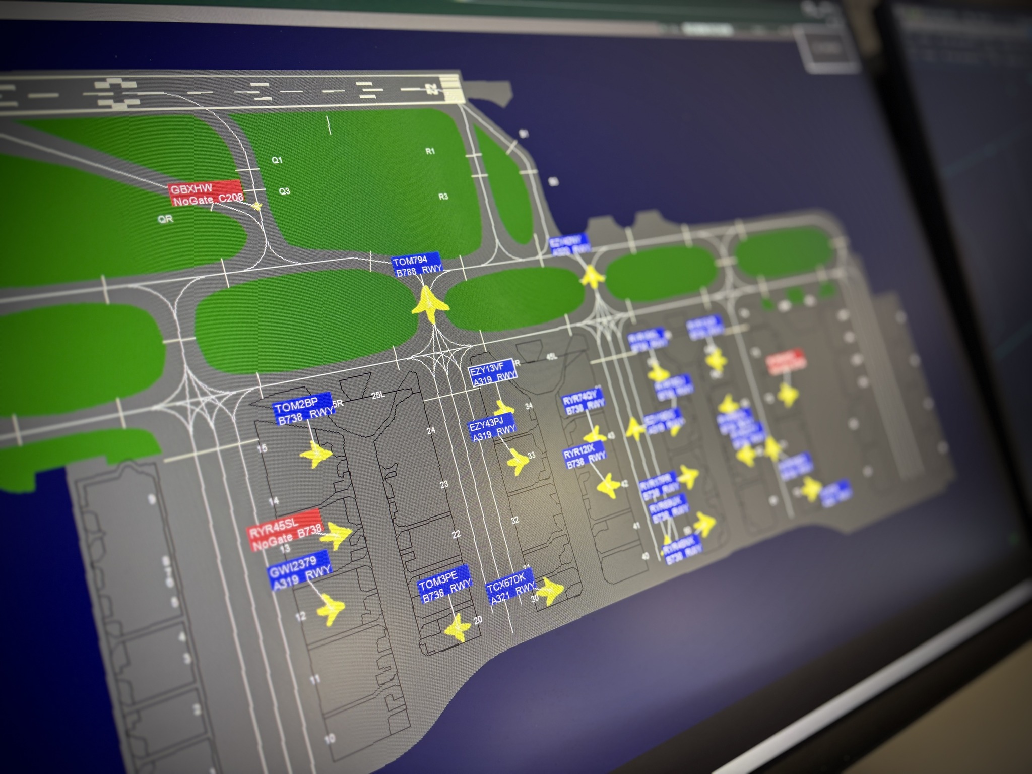 New Air Traffic Control Simulator Experience Launches in the UK at 3Twenty Aviation image